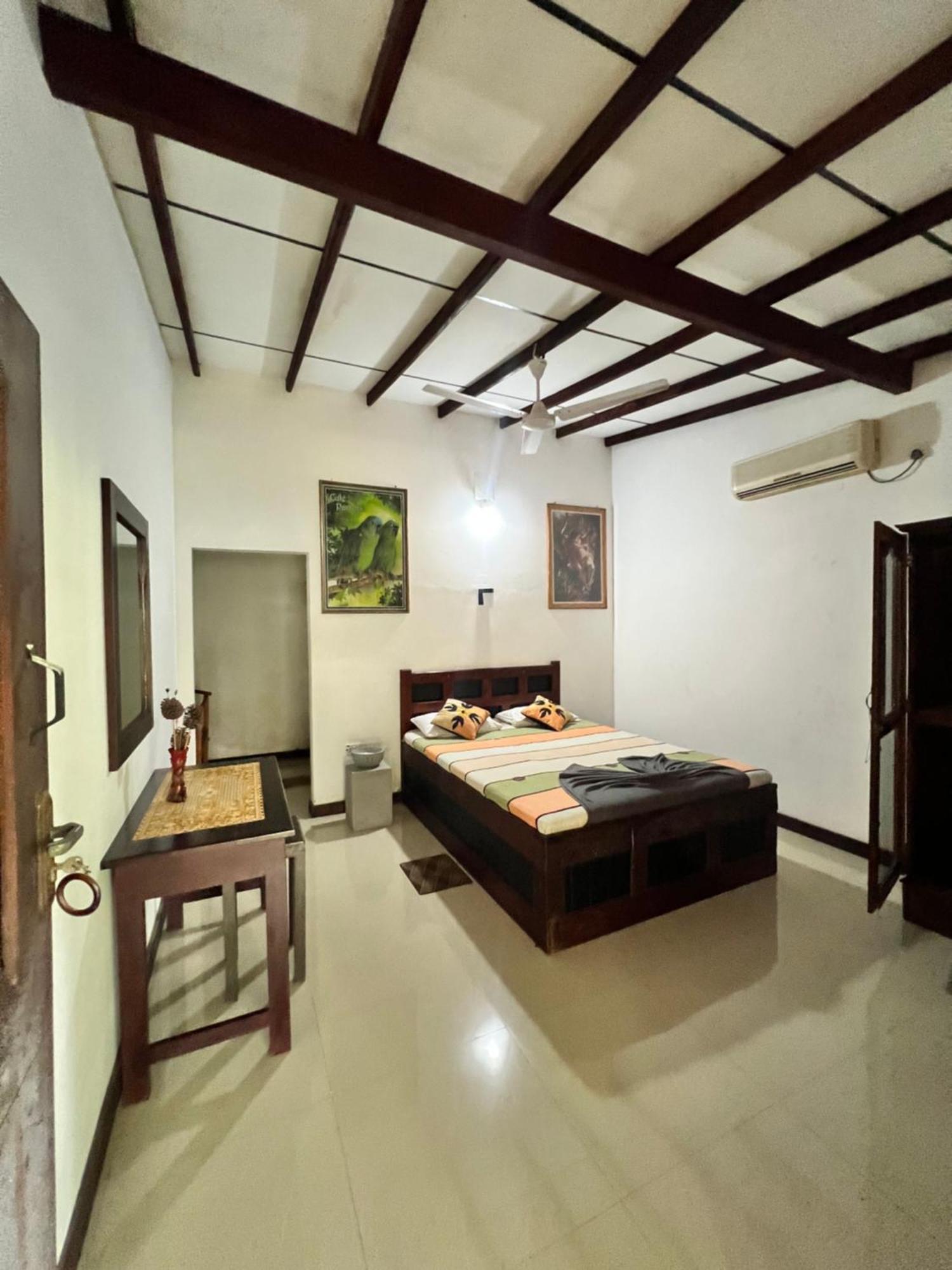 Sylvester Villa Hostel Negombo Extérieur photo