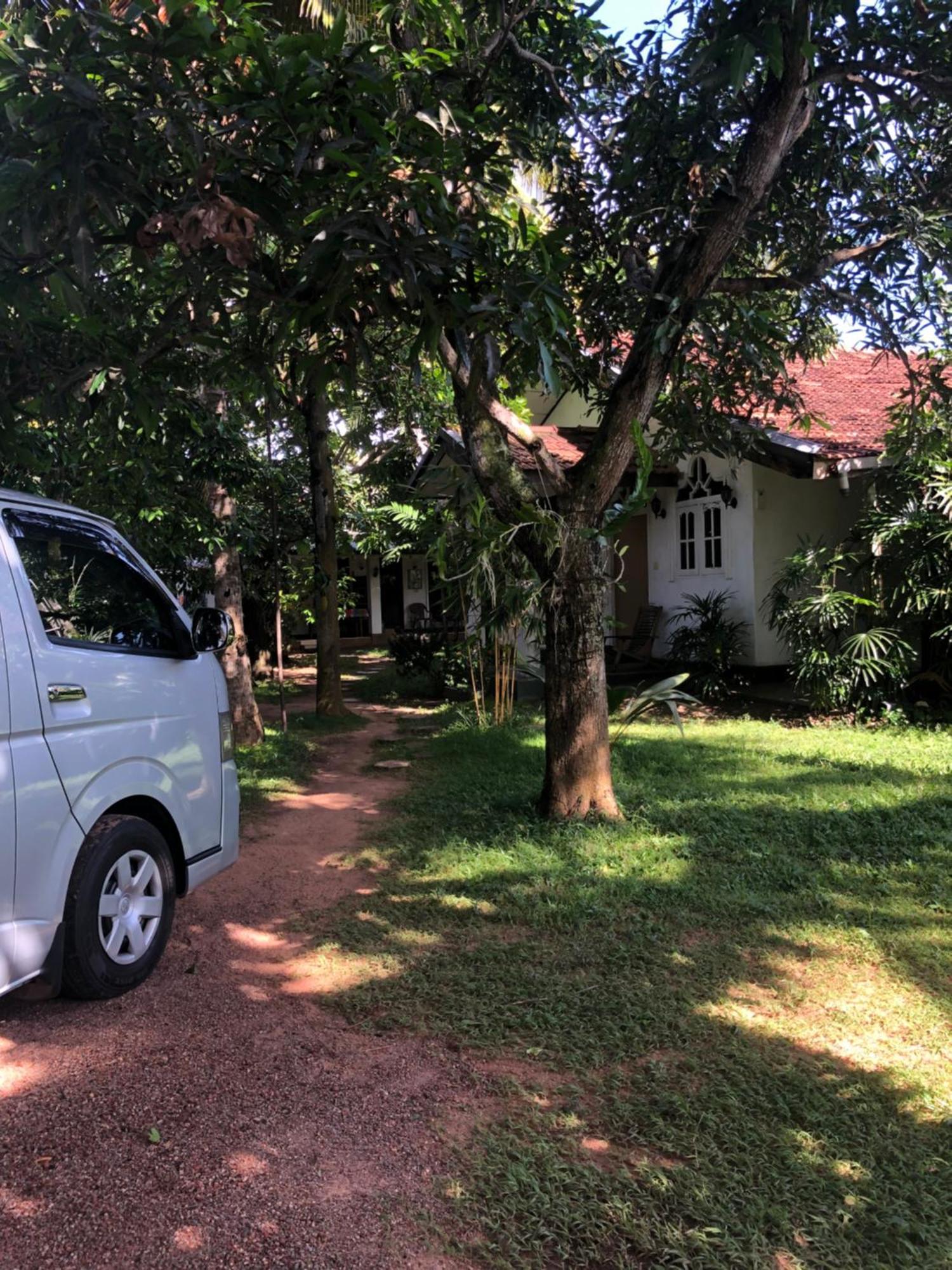 Sylvester Villa Hostel Negombo Extérieur photo